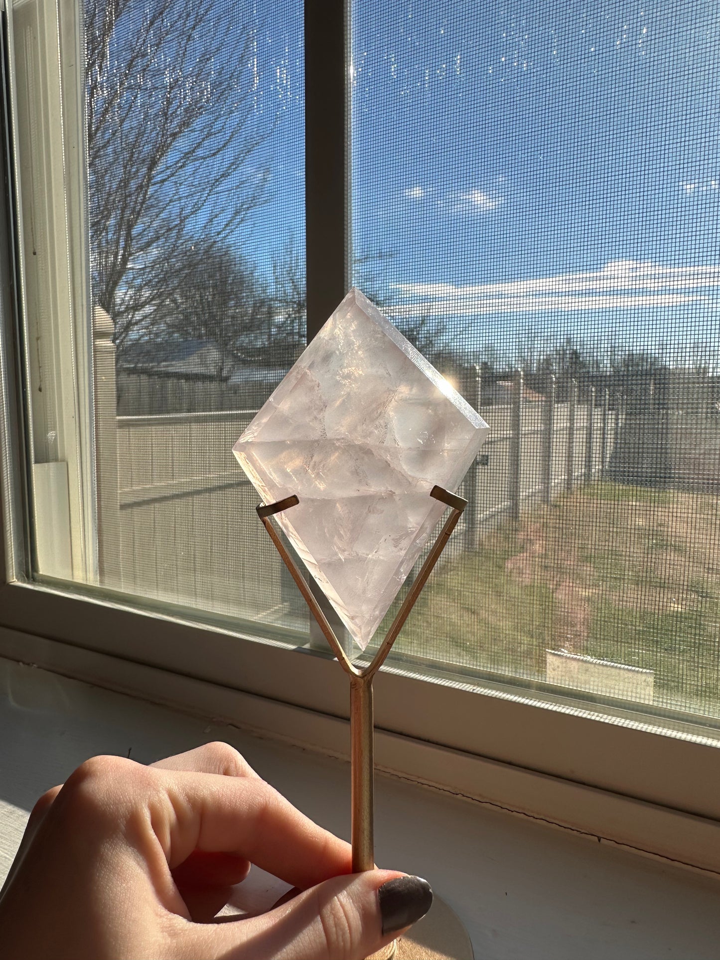 Rose Quartz Diamond + stand