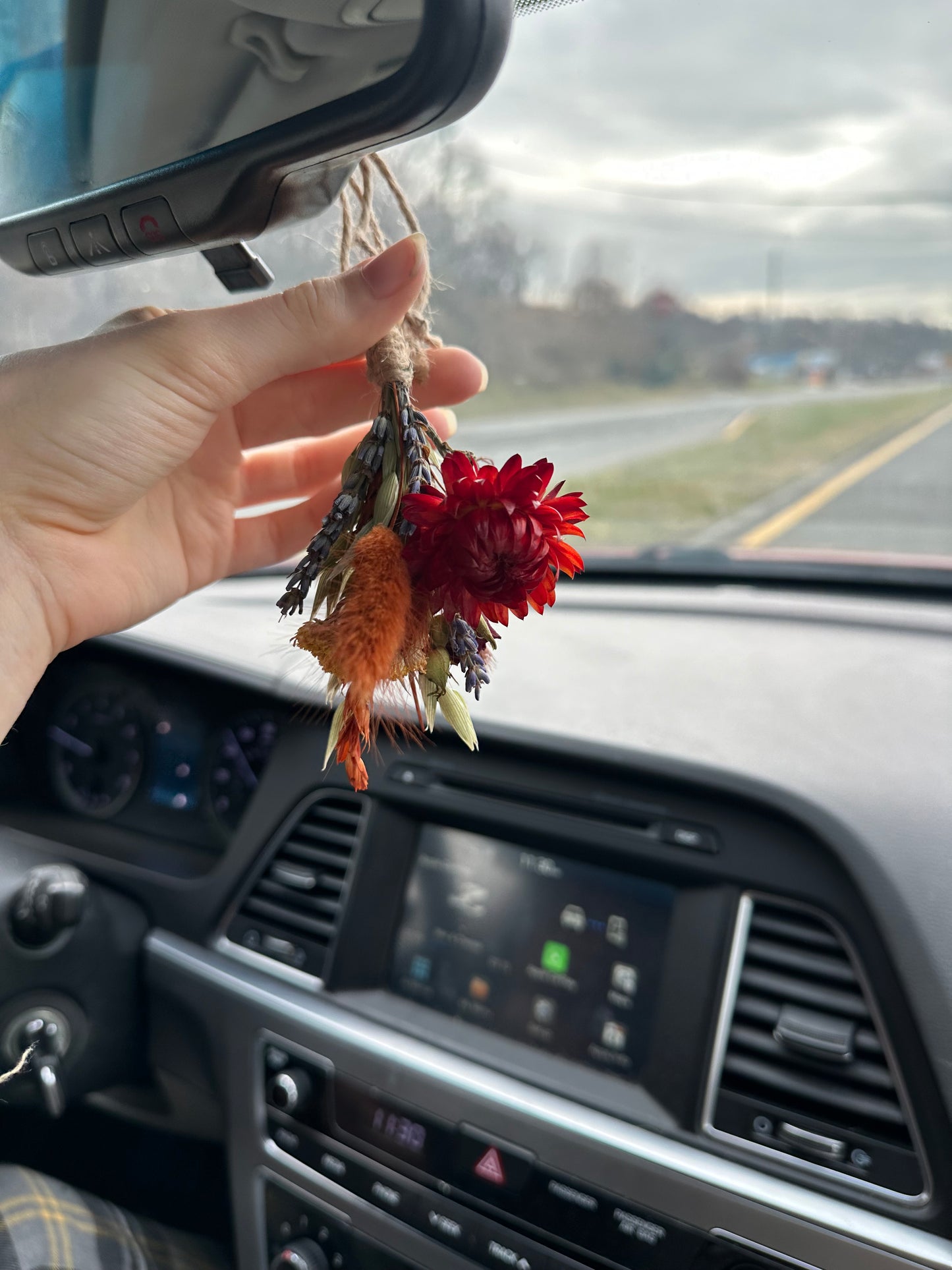 Autumn dried car bouquet