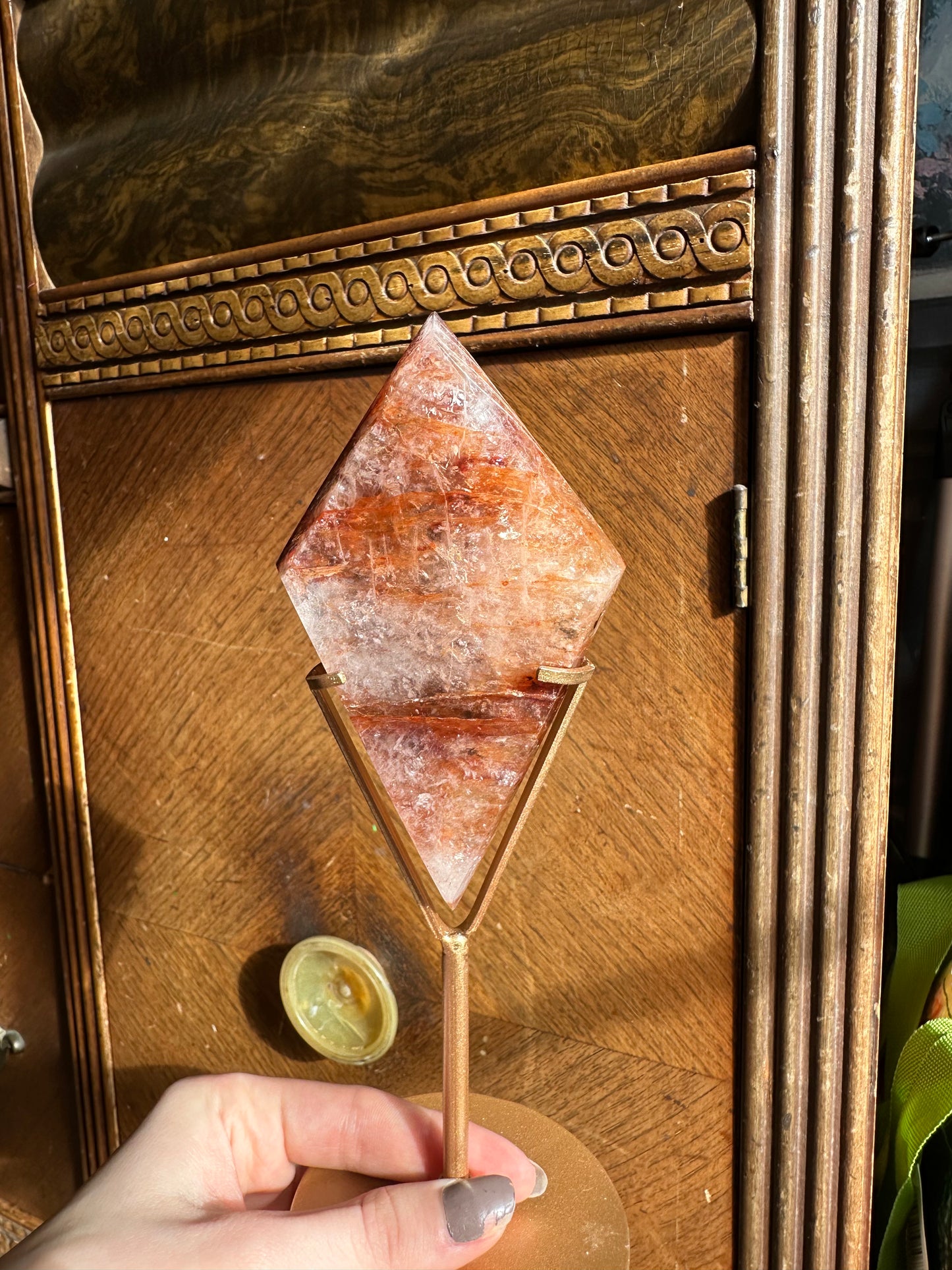 Fire Quartz Diamond + stand