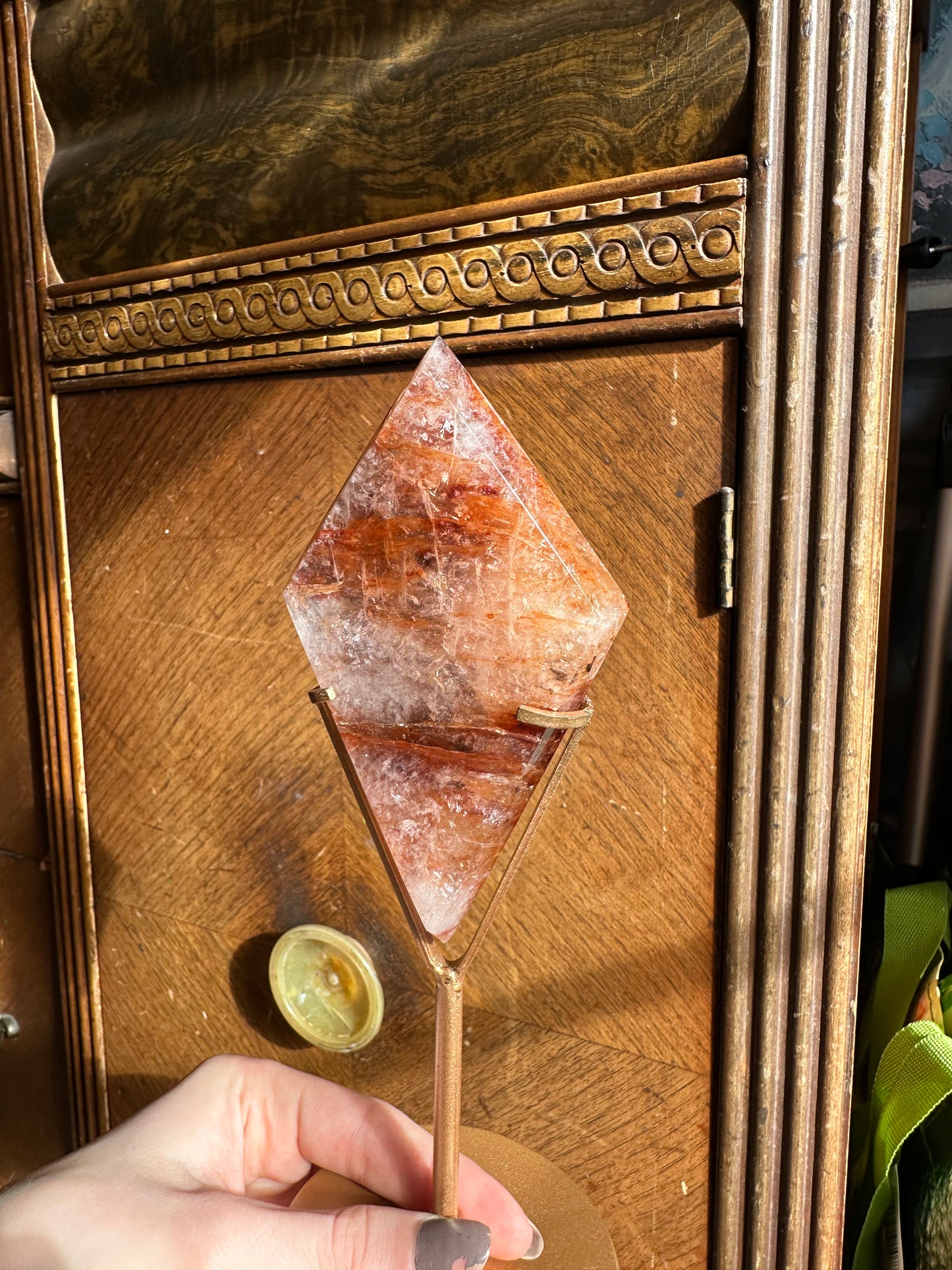 Fire Quartz Diamond + stand