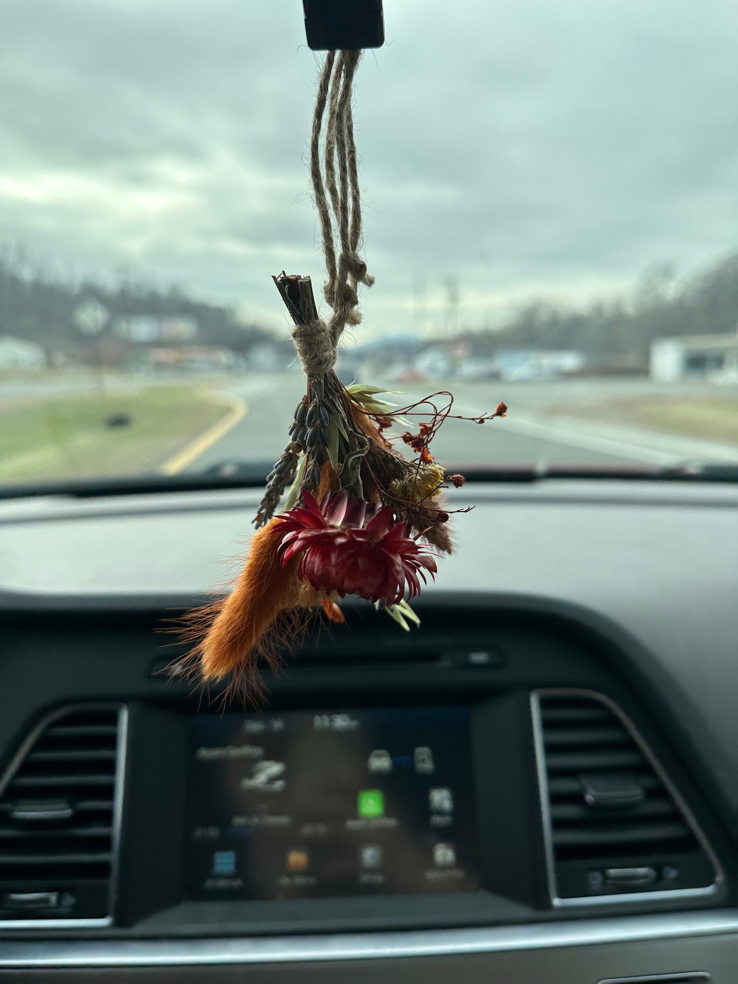 Autumn dried car bouquet