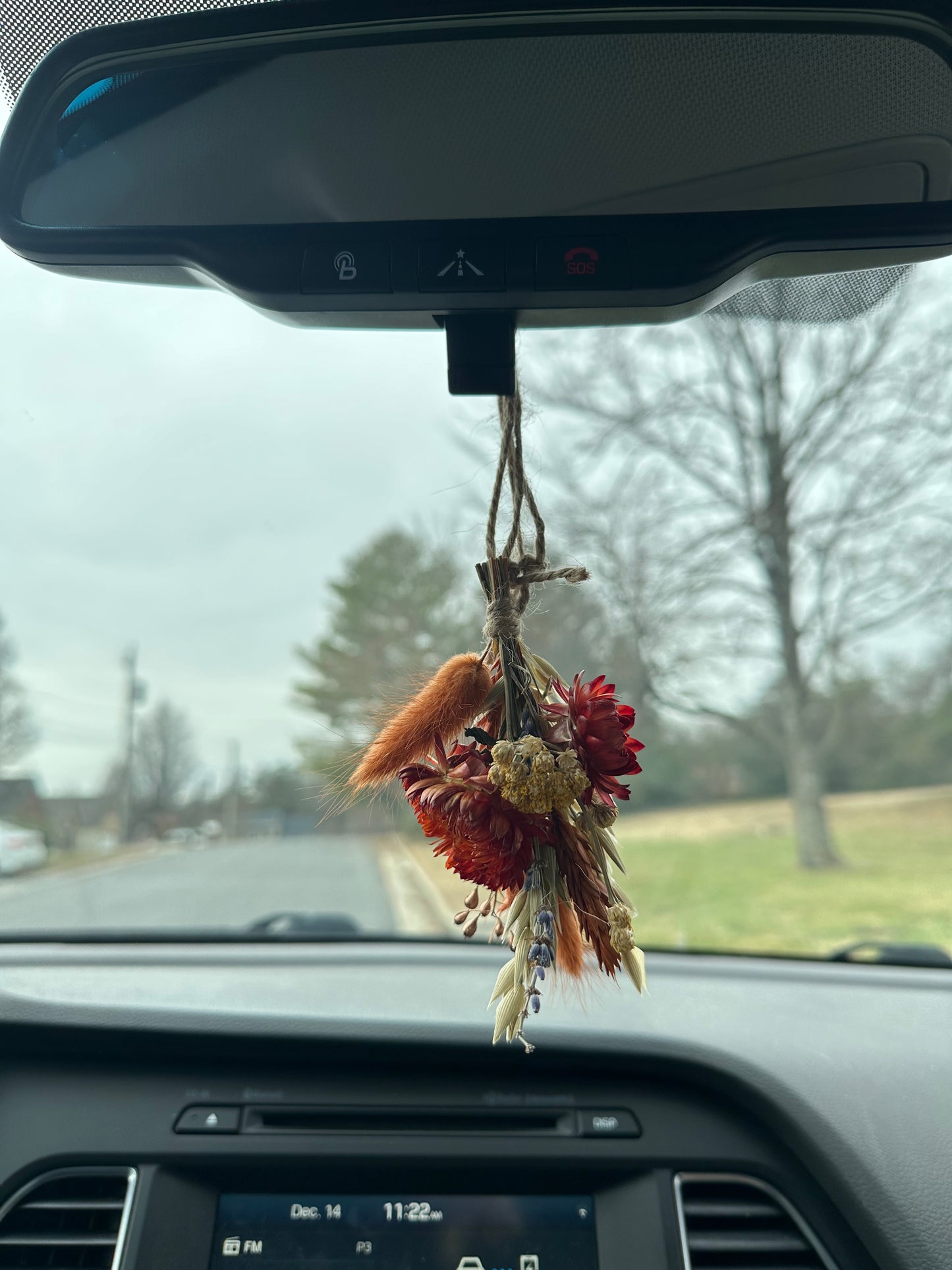 Autumn dried car bouquet