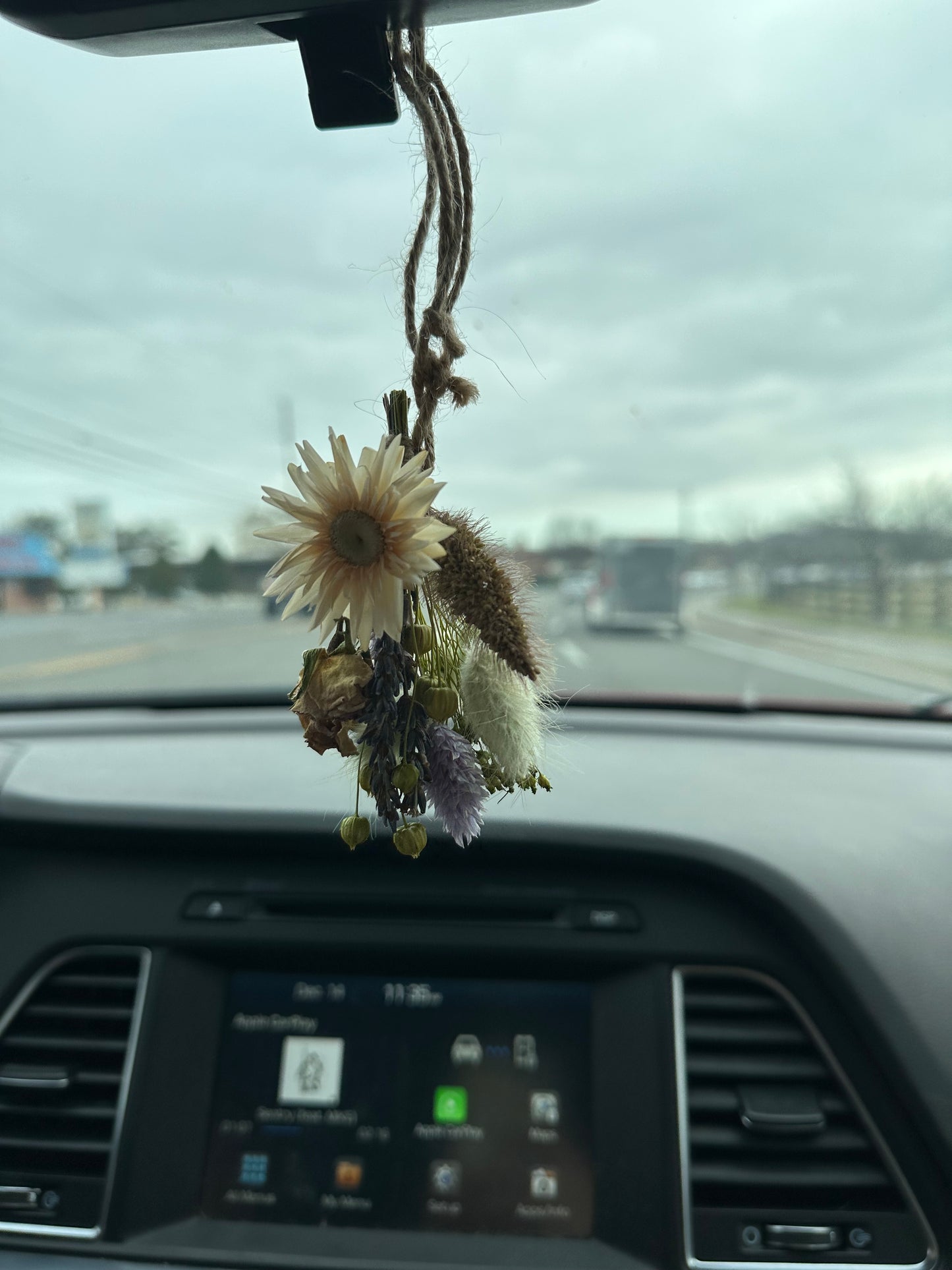 Frosty Dried Car Bouquet