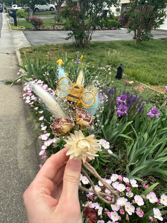 Sky Blue Dried Flower Bouquet with bee car decor
