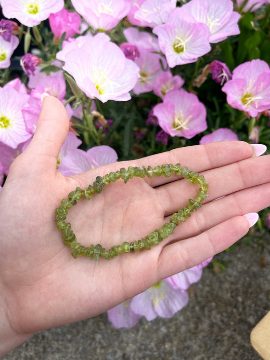 Peridot stretchy bracelet