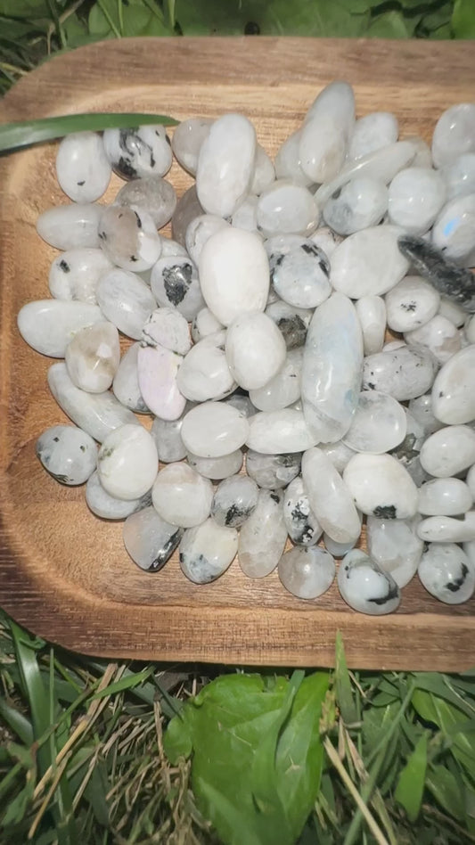 Moonstone tumble